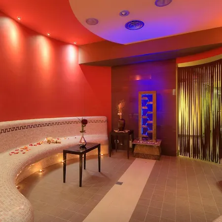 Federico Ii Hotel 4*