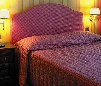 Federico Ii Hotel Iesi