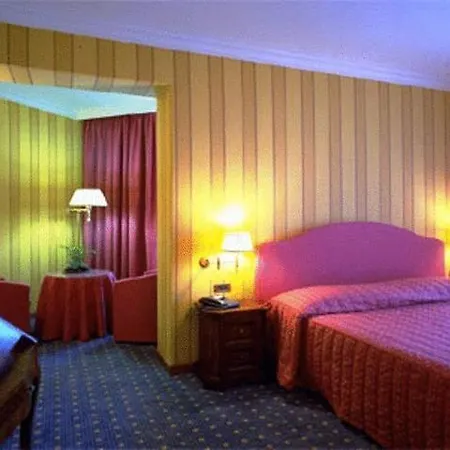 Federico Ii Hotel 4*